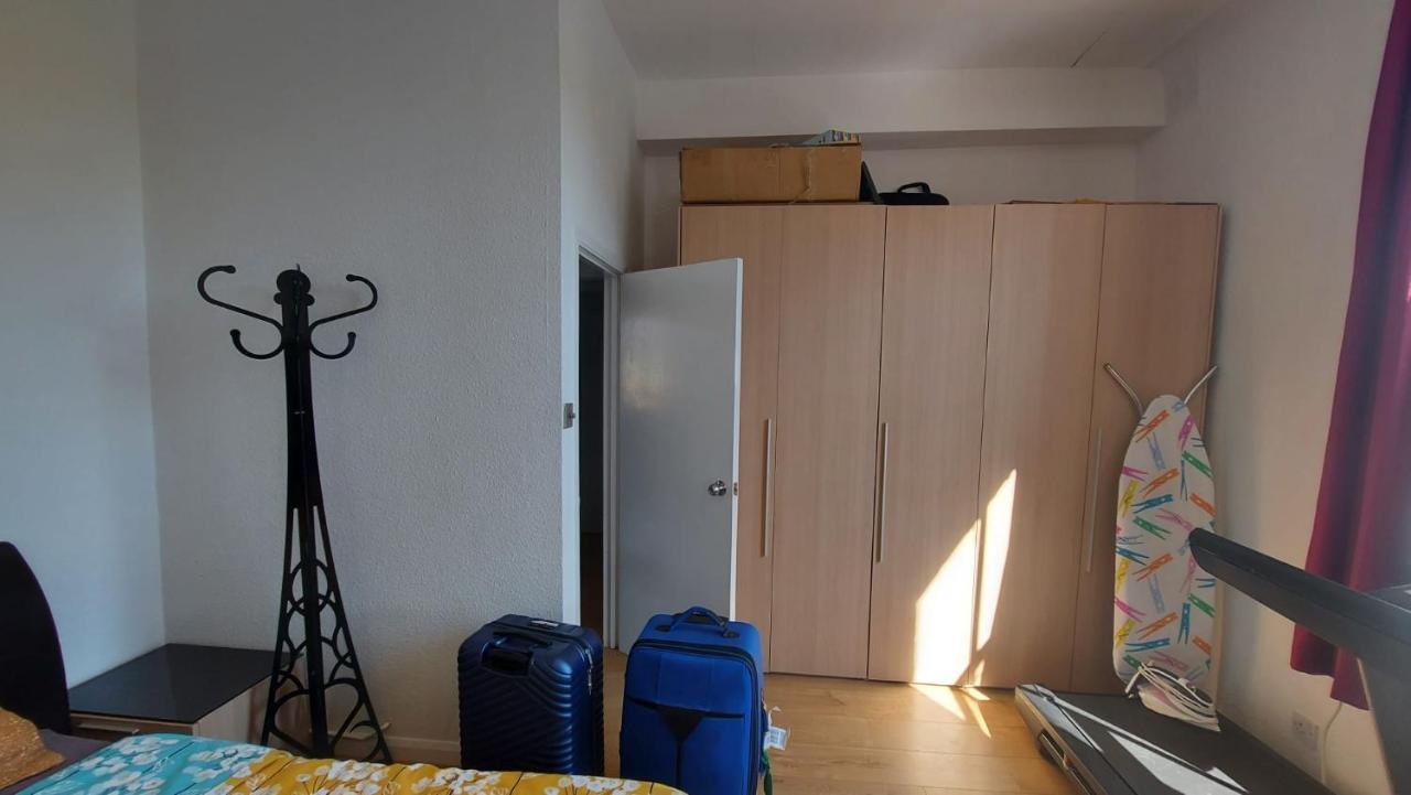 Extra Large One Bedroom Flat With Parking Londra Dış mekan fotoğraf